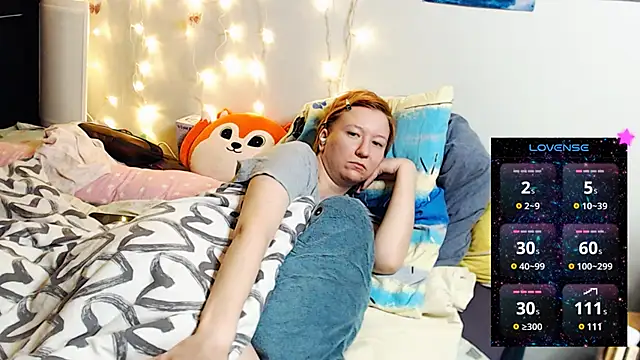 Snapshot of licentia__poetica chatting on 01/27/25, 05:03 licentia  poetica online show from 01/27/25, 05:03