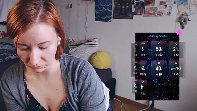 Snapshot of licentia__poetica chatting on 02/08/25, 07:48 licentia  poetica online show from 02/08/25, 07:48