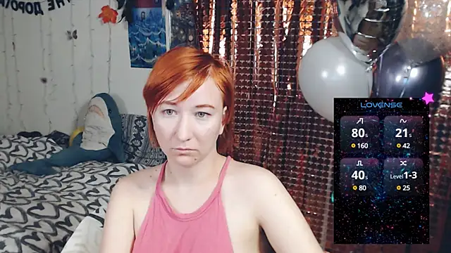 Snapshot of licentia__poetica chatting on 02/17/25, 02:53 licentia  poetica online show from 02/17/25, 02:53