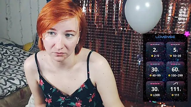 Snapshot of licentia__poetica chatting on 02/21/25, 08:38 licentia  poetica online show from 02/21/25, 08:38