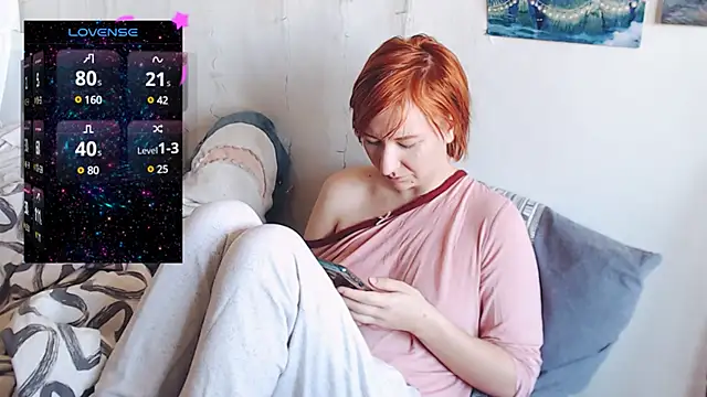 Snapshot of licentia__poetica chatting on 02/24/25, 10:15 licentia  poetica online show from 02/24/25, 10:15