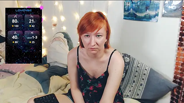 Snapshot of licentia__poetica chatting on 02/26/25, 07:38 licentia  poetica online show from 02/26/25, 07:38