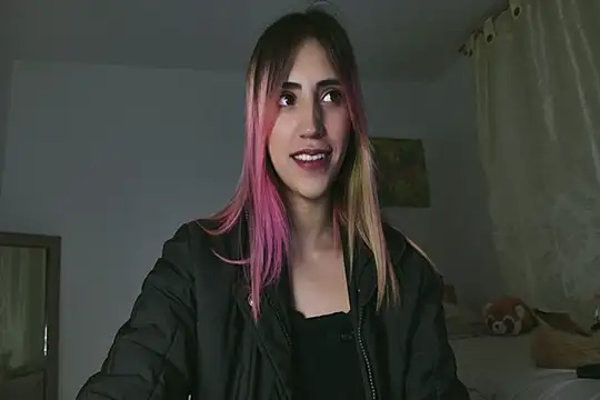 linnie  online show from 03/07/25, 10:45