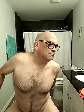 Snapshot of lou63ponce chatting on 01/03/25, 02:08 lou63ponce online show from 01/03/25, 02:08