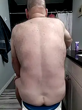 Snapshot of lou63ponce chatting on 01/25/25, 07:28 lou63ponce online show from 01/25/25, 07:28