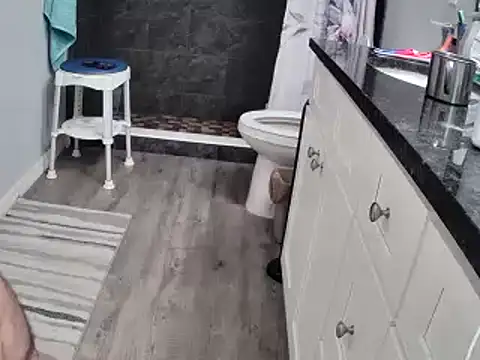 Snapshot of lou63ponce chatting on 02/28/25, 04:53 lou63ponce online show from 02/28/25, 04:53