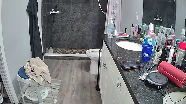 Snapshot of lou63ponce chatting on 03/04/26, 06:36 lou63ponce online show from 03/04/26, 06:36