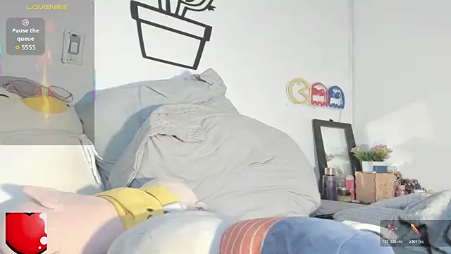 Alessia28  online show from 11/05/25, 01:55