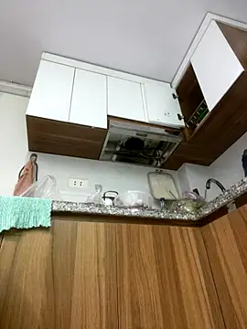 -SingleMom- online show from 09/25/25, 02:04