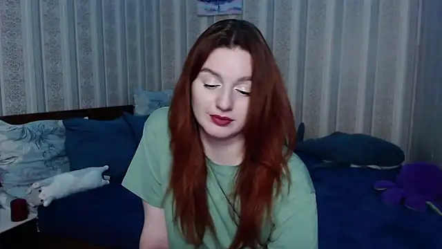 Snapshot of JulthHell chatting on 10/02/25, 02:07 JulthHell online show from 10/02/25, 02:07