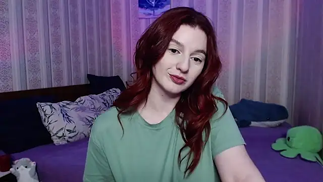 Snapshot of JulthHell chatting on 12/04/25, 01:48 JulthHell online show from 12/04/25, 01:48