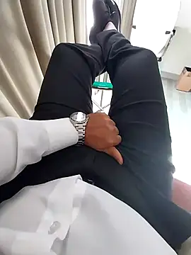 Divyansh 27 online show from 02/02/25, 09:30