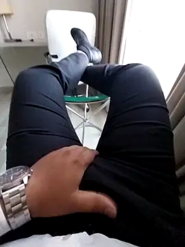 Divyansh 27 online show from 03/10/26, 12:43