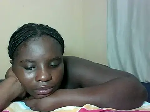 hotebbbyy online show from 11/28/25, 10:29