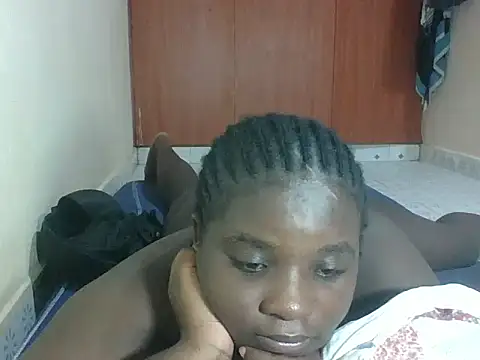 Snapshot of hotebbbyy chatting on 05/02/26, 03:33 hotebbbyy online show from 05/02/26, 03:33
