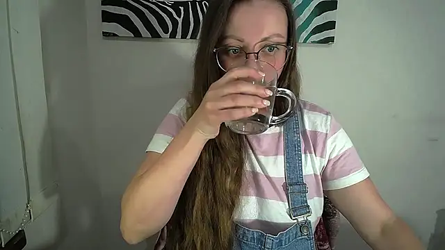 Snapshot of _Annabelle_Lee chatting on 06/18/26, 09:14 Annabelle Lee online show from 06/18/26, 09:14