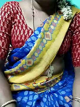 Snapshot of kasmika_kasmika chatting on 12/02/24, 03:25 kasmika kasmika online show from 12/02/24, 03:25