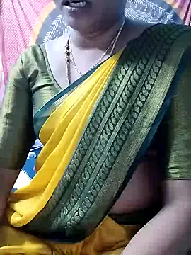 Snapshot of kasmika_kasmika chatting on 12/03/24, 10:28 kasmika kasmika online show from 12/03/24, 10:28