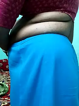 Snapshot of kasmika_kasmika chatting on 02/05/25, 05:42 kasmika kasmika online show from 02/05/25, 05:42