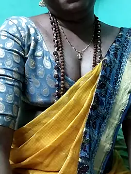 Snapshot of kasmika_kasmika chatting on 02/22/25, 06:08 kasmika kasmika online show from 02/22/25, 06:08