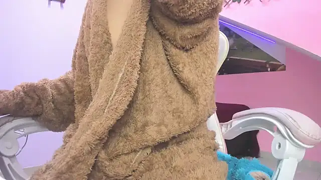 meribeth303av online show from 12/10/24, 02:16