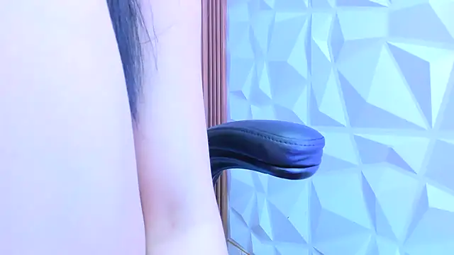 Snapshot of meribeth303av chatting on 11/25/25, 04:18 meribeth303av online show from 11/25/25, 04:18