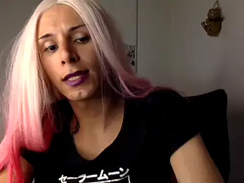 Thematrioshkaoficial24 online show from 12/15/24, 11:53