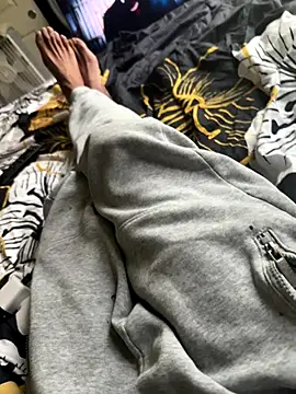 Snapshot of Big-dick_1 chatting on 11/09/25, 05:33 Big-dick 1 online show from 11/09/25, 05:33