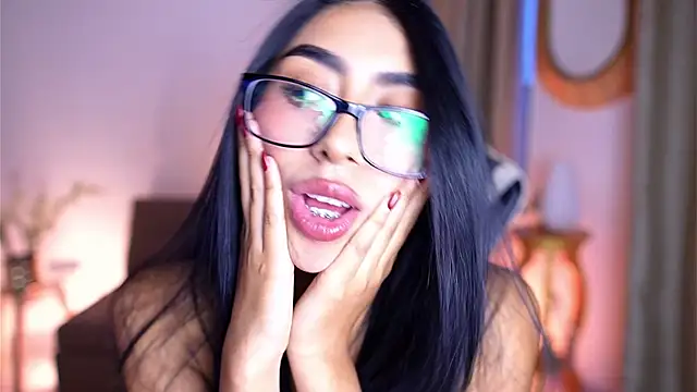 Snapshot of Sara_albrecht chatting on 12/30/24, 07:00 Sara albrecht online show from 12/30/24, 07:00