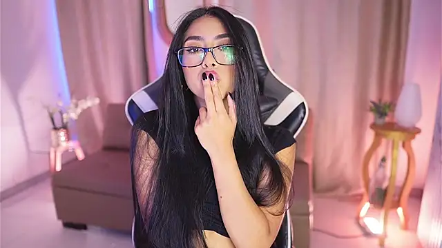 Snapshot of Sara_albrecht chatting on 01/13/25, 03:58 Sara albrecht online show from 01/13/25, 03:58