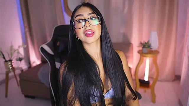 Snapshot of Sara_albrecht chatting on 01/22/25, 12:27 Sara albrecht online show from 01/22/25, 12:27