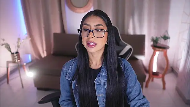 Snapshot of Sara_albrecht chatting on 02/24/25, 01:10 Sara albrecht online show from 02/24/25, 01:10