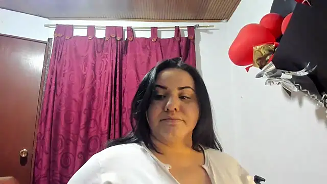 tetasgrandes karol online show from 12/27/24, 07:14