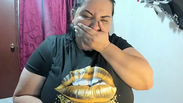 tetasgrandes karol online show from 01/05/25, 02:38