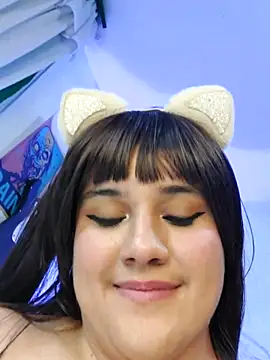 Snapshot of ItsNaiixa chatting on 03/16/25, 01:28 ItsNaiixa online show from 03/16/25, 01:28