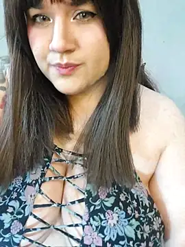 Snapshot of ItsNaiixa chatting on 09/13/25, 08:19 ItsNaiixa online show from 09/13/25, 08:19