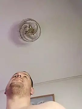 lobito1997 online show from 03/22/25, 01:54