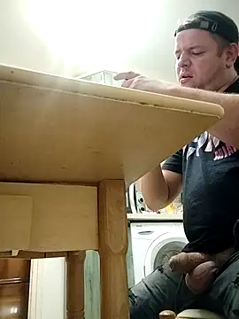 lobito1997 online show from 10/23/25, 02:55