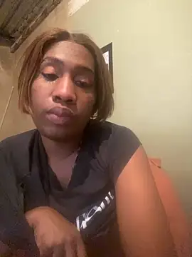 Moorella1 online show from 10/24/25, 08:11