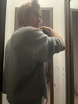 tanyagrey online show from 11/12/25, 06:47