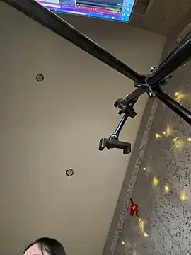 Snapshot of your_toxic_cum chatting on 03/01/25, 06:43 your toxic cum online show from 03/01/25, 06:43