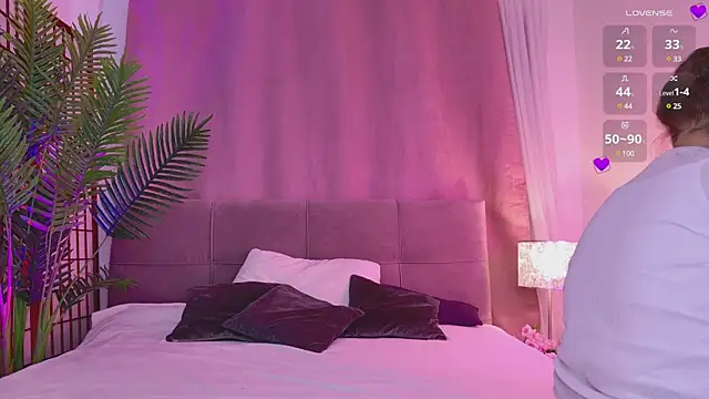 Mia  Peach online show from 01/24/25, 11:56