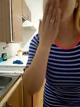 Snapshot of lamorbosa37 chatting on 12/05/24, 03:39 lamorbosa37 online show from 12/05/24, 03:39