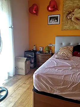 Snapshot of lamorbosa37 chatting on 09/18/25, 12:40 lamorbosa37 online show from 09/18/25, 12:40