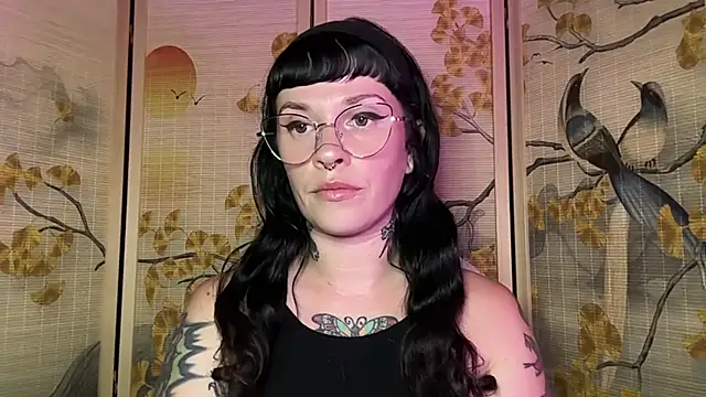 Snapshot of Marcelinegoddess chatting on 07/12/26, 04:14 Marcelinegoddess online show from 07/12/26, 04:14