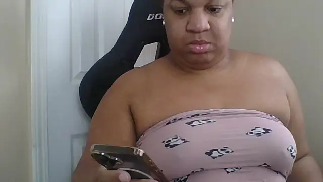 Badgirlbrittt online show from 12/17/25, 03:51