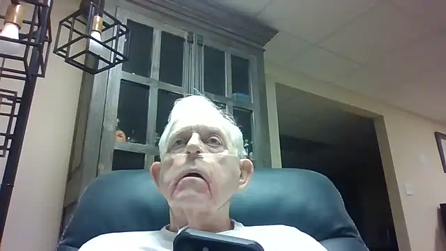 Snapshot of bootlegmanz chatting on 05/07/26, 03:28 bootlegmanz online show from 05/07/26, 03:28