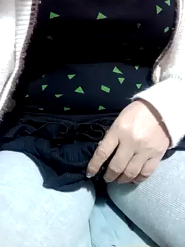 Snapshot of Tuo8702 chatting on 03/08/25, 06:58 Tuo8702 online show from 03/08/25, 06:58