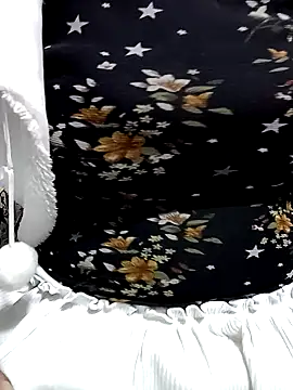 Snapshot of Tuo8702 chatting on 03/18/25, 08:48 Tuo8702 online show from 03/18/25, 08:48