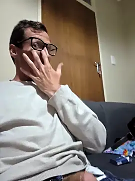 Snapshot of TheSouthernKing chatting on 12/20/25, 09:55 TheSouthernKing online show from 12/20/25, 09:55